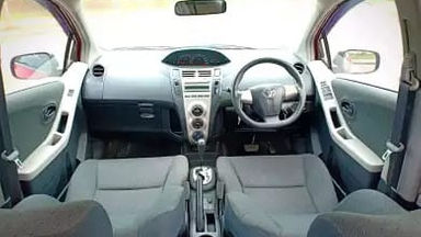 2012 Toyota Yaris E - Tdp Murah (s-4) 2012 Toyota Yaris E - Tdp Murah (s-4)