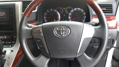 2010 Toyota Vellfire Z - Kondisi Sangat Bagus & Terawat (s-7) 2010 Toyota Vellfire Z - Kondisi Sangat Bagus & Terawat (s-7)