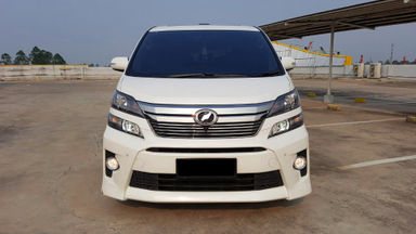 2013 Toyota Vellfire ZG - Mobil Pilihan (s-2) 2013 Toyota Vellfire ZG - Mobil Pilihan (s-2)