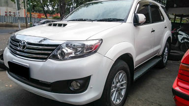 2014 Toyota Fortuner G VNT TRD - Mobil Pilihan 2014 Toyota Fortuner G VNT TRD - Mobil Pilihan
