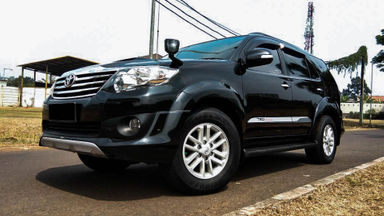 2013 Toyota Fortuner G VNT Turbo - Mobil Pilihan (s-0) 2013 Toyota Fortuner G VNT Turbo - Mobil Pilihan (s-0)