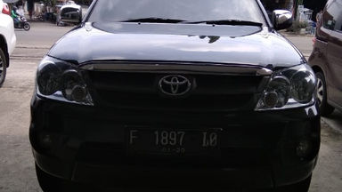 2005 Toyota Fortuner G Luxury - Antik Mulus Terawat (s-7) 2005 Toyota Fortuner G Luxury - Antik Mulus Terawat (s-7)