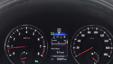 2015 Toyota Alphard SC Audioless - Matic Good Condition (s-5) 2015 Toyota Alphard SC Audioless - Matic Good Condition (s-5)