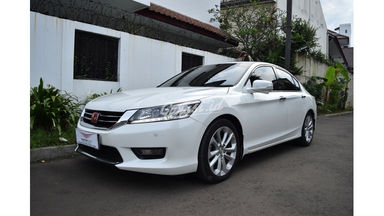 2015 Honda Accord vtil - Barang Bagus Siap Pakai 2015 Honda Accord vtil - Barang Bagus Siap Pakai