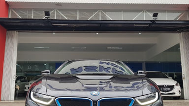 2015 BMW i i8 HYBRID - Kondisi Istimewa (s-2) 2015 BMW i i8 HYBRID - Kondisi Istimewa (s-2)