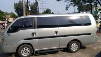 2010 KIA Travello MT - Terawat Siap Pakai (s-3) 2010 KIA Travello MT - Terawat Siap Pakai (s-3)