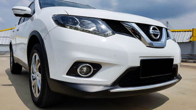 2014 Nissan X-Trail 2.5 AT - Mobil Pilihan (s-0) 2014 Nissan X-Trail 2.5 AT - Mobil Pilihan (s-0)