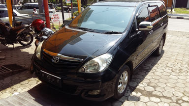 2011 Toyota Kijang Innova G 2.5 - Barang Cakep (s-2) 2011 Toyota Kijang Innova G 2.5 - Barang Cakep (s-2)
