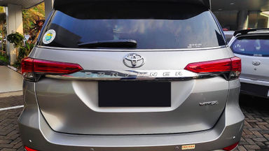 2016 Toyota Fortuner VRZ 2.4 AT - Mobil Pilihan (s-3) 2016 Toyota Fortuner VRZ 2.4 AT - Mobil Pilihan (s-3)