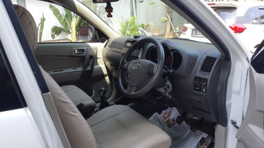 2013 Toyota Rush S - Kondisi Istimewa (s-5) 2013 Toyota Rush S - Kondisi Istimewa (s-5)