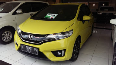 2016 Honda Jazz RS - Body Mulus (s-1) 2016 Honda Jazz RS - Body Mulus (s-1)