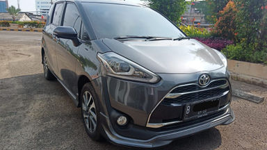 2017 Toyota Sienta Q AT - Terawat Siap Pakai (s-5) 2017 Toyota Sienta Q AT - Terawat Siap Pakai (s-5)
