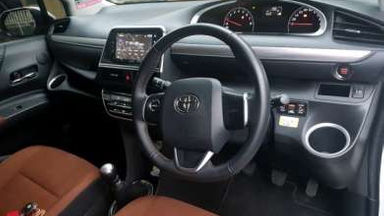 2017 Toyota Sienta V - Unit Siap Pakai (s-4) 2017 Toyota Sienta V - Unit Siap Pakai (s-4)