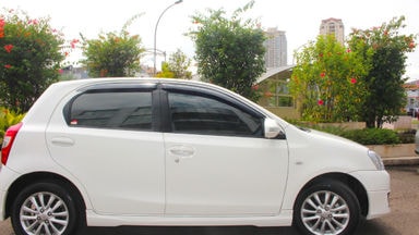2014 Toyota Etios Valco G MT - KM 10 ribu asli. siap pakai bos (s-2) 2014 Toyota Etios Valco G MT - KM 10 ribu asli. siap pakai bos (s-2)