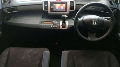 2013 Honda Freed E PSD AT - Good Condition (s-3) 2013 Honda Freed E PSD AT - Good Condition (s-3)