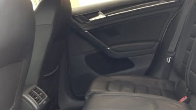 2013 Volkswagen Golf MK 7 CBU Automatic - Sangat Terawat dan Bagus Pasti Puas (s-13) 2013 Volkswagen Golf MK 7 CBU Automatic - Sangat Terawat dan Bagus Pasti Puas (s-13)