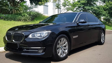 2013 BMW 7 Series 730i LI F20 Facelift - Mobil Pilihan (s-0) 2013 BMW 7 Series 730i LI F20 Facelift - Mobil Pilihan (s-0)