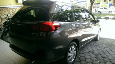 2018 Honda Mobilio E preatige - Harga Bisa Digoyang (s-2) 2018 Honda Mobilio E preatige - Harga Bisa Digoyang (s-2)