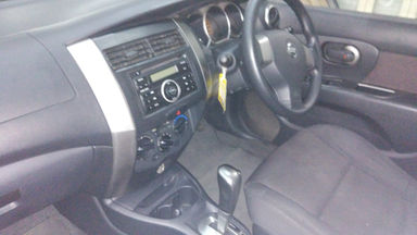 2009 Nissan Grand Livina X-Gear 1.5 AT - Family Car DP Murah (s-2) 2009 Nissan Grand Livina X-Gear 1.5 AT - Family Car DP Murah (s-2)
