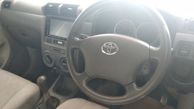 2010 Toyota Avanza G - mulus terawat, kondisi OK (s-5) 2010 Toyota Avanza G - mulus terawat, kondisi OK (s-5)