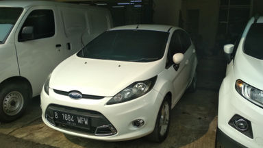 2012 Ford Fiesta s - Mobil siap pakai (s-5) 2012 Ford Fiesta s - Mobil siap pakai (s-5)