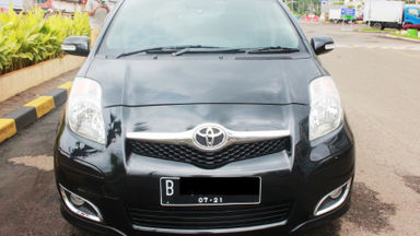 2011 Toyota Yaris E MT - KM 23 ribu asli gan (s-1) 2011 Toyota Yaris E MT - KM 23 ribu asli gan (s-1)