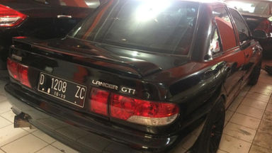 1993 Mitsubishi Lancer MT - Kondisi Terawat (s-4) 1993 Mitsubishi Lancer MT - Kondisi Terawat (s-4)