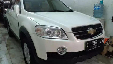 2011 Chevrolet Captiva Diesel AT - Kondisi Ok & Terawat (s-3) 2011 Chevrolet Captiva Diesel AT - Kondisi Ok & Terawat (s-3)