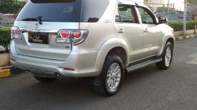 2013 Toyota Fortuner V - Kondisi Bagus Siap Pakai (s-6) 2013 Toyota Fortuner V - Kondisi Bagus Siap Pakai (s-6)