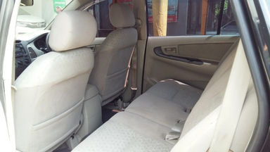 2011 Toyota Kijang Innova G 2.5 - Barang Cakep (s-5) 2011 Toyota Kijang Innova G 2.5 - Barang Cakep (s-5)