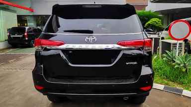 2016 Toyota Fortuner VRZ 2.4 - Mobil Pilihan (s-3) 2016 Toyota Fortuner VRZ 2.4 - Mobil Pilihan (s-3)