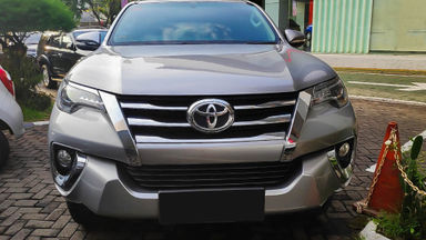 2016 Toyota Fortuner VRZ 2.4 AT - Mobil Pilihan (s-1) 2016 Toyota Fortuner VRZ 2.4 AT - Mobil Pilihan (s-1)