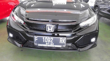 2018 Honda Civic VTEC turboo - Tampilannya keren, KMnya sedikit, layak dipilih untuk pakai harian. (s-8) 2018 Honda Civic VTEC turboo - Tampilannya keren, KMnya sedikit, layak dipilih untuk pakai harian. (s-8)