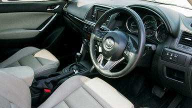 2013 Mazda CX-5 Touring - Mobil Pilihan (s-7) 2013 Mazda CX-5 Touring - Mobil Pilihan (s-7)