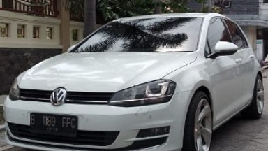 2013 Volkswagen Golf MK 7 CBU Automatic - Sangat Terawat dan Bagus Pasti Puas (s-6) 2013 Volkswagen Golf MK 7 CBU Automatic - Sangat Terawat dan Bagus Pasti Puas (s-6)
