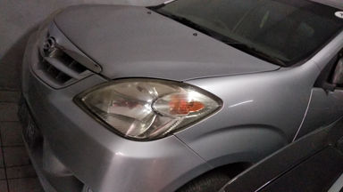 2010 Daihatsu Xenia LI - mulus terawat, kondisi OK (s-0) 2010 Daihatsu Xenia LI - mulus terawat, kondisi OK (s-0)