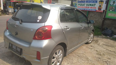 2012 Toyota Yaris e - Good Condition (s-4) 2012 Toyota Yaris e - Good Condition (s-4)