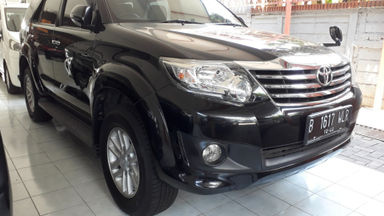 2011 Toyota Fortuner G - Siap Pakai (s-2) 2011 Toyota Fortuner G - Siap Pakai (s-2)