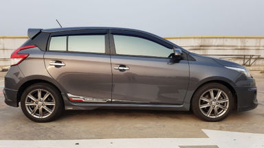 2015 Toyota Yaris S TRD Sportivo AT - Kondisi Istimewa (s-4) 2015 Toyota Yaris S TRD Sportivo AT - Kondisi Istimewa (s-4)