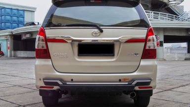 2014 Toyota Kijang Innova Grand New V - Mobil Pilihan (s-7) 2014 Toyota Kijang Innova Grand New V - Mobil Pilihan (s-7)