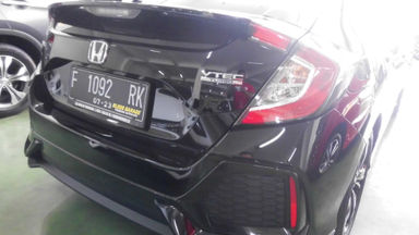 2018 Honda Civic VTEC turboo - Tampilannya keren, KMnya sedikit, layak dipilih untuk pakai harian. (s-5) 2018 Honda Civic VTEC turboo - Tampilannya keren, KMnya sedikit, layak dipilih untuk pakai harian. (s-5)