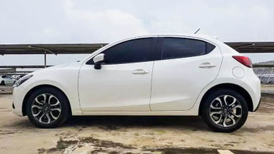 2016 Mazda 2 AT - Mobil Pilihan (s-2) 2016 Mazda 2 AT - Mobil Pilihan (s-2)