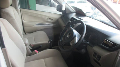 2013 Daihatsu Xenia R - Nyaman Terawat (s-3) 2013 Daihatsu Xenia R - Nyaman Terawat (s-3)