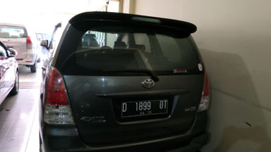 2009 Toyota Kijang Innova G - Bekas Berkualitas (s-5) 2009 Toyota Kijang Innova G - Bekas Berkualitas (s-5)