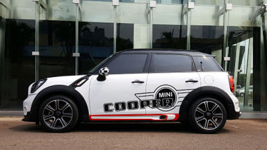 2015 MINI Countryman S - KM Rendah (s-2) 2015 MINI Countryman S - KM Rendah (s-2)