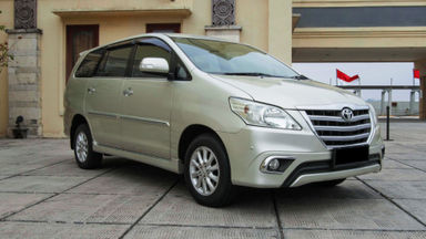 2014 Toyota Kijang Innova Grand New V - Mobil Pilihan (s-2) 2014 Toyota Kijang Innova Grand New V - Mobil Pilihan (s-2)