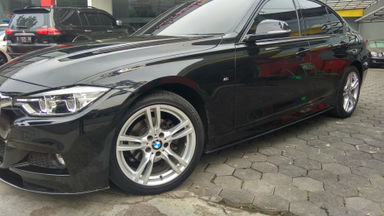 2015 BMW 3 Series 320i CKD AT - Favorit Dan Istimewa 2015 BMW 3 Series 320i CKD AT - Favorit Dan Istimewa