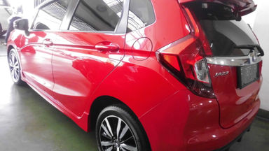 2017 Honda Jazz RS - Keren banget! Kondisi nyaris baru...low km. (s-6) 2017 Honda Jazz RS - Keren banget! Kondisi nyaris baru...low km. (s-6)