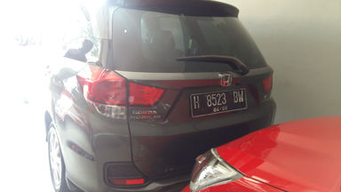 2015 Honda Mobilio E - Istimewa Seperti Baru (s-9) 2015 Honda Mobilio E - Istimewa Seperti Baru (s-9)