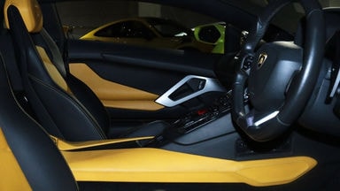 2013 Lamborghini Aventador LP 700-4 - PERFECT CONDITION (s-12) 2013 Lamborghini Aventador LP 700-4 - PERFECT CONDITION (s-12)